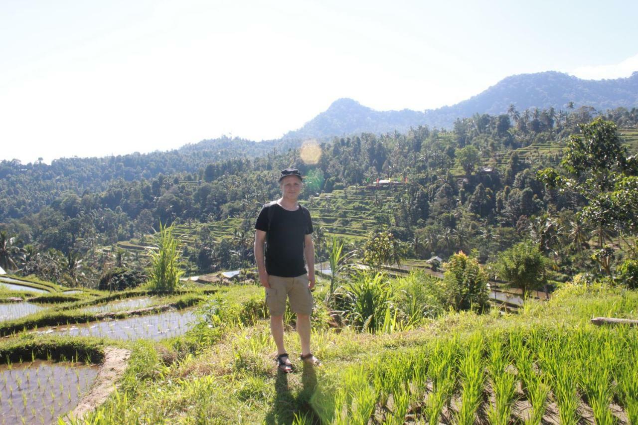 Ananda Homestay Lemukih Singaraja  Bagian luar foto